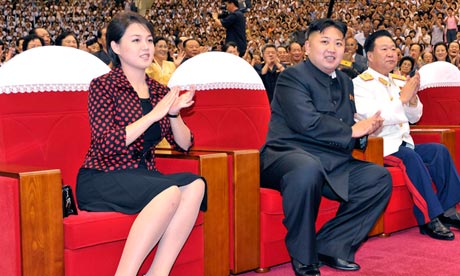 Ri Sol-ju with her husband Kim Jong-un