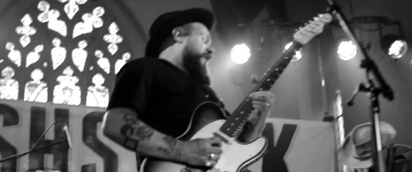 Nathaniel Rateliff & the Night Sweats performing “Look It Here,” high-energy soul rock performance
